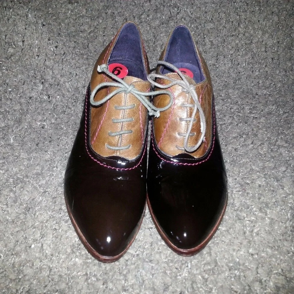 TRUE RELIGION-Patent Leather Oxford Booties - Picture 3 of 7